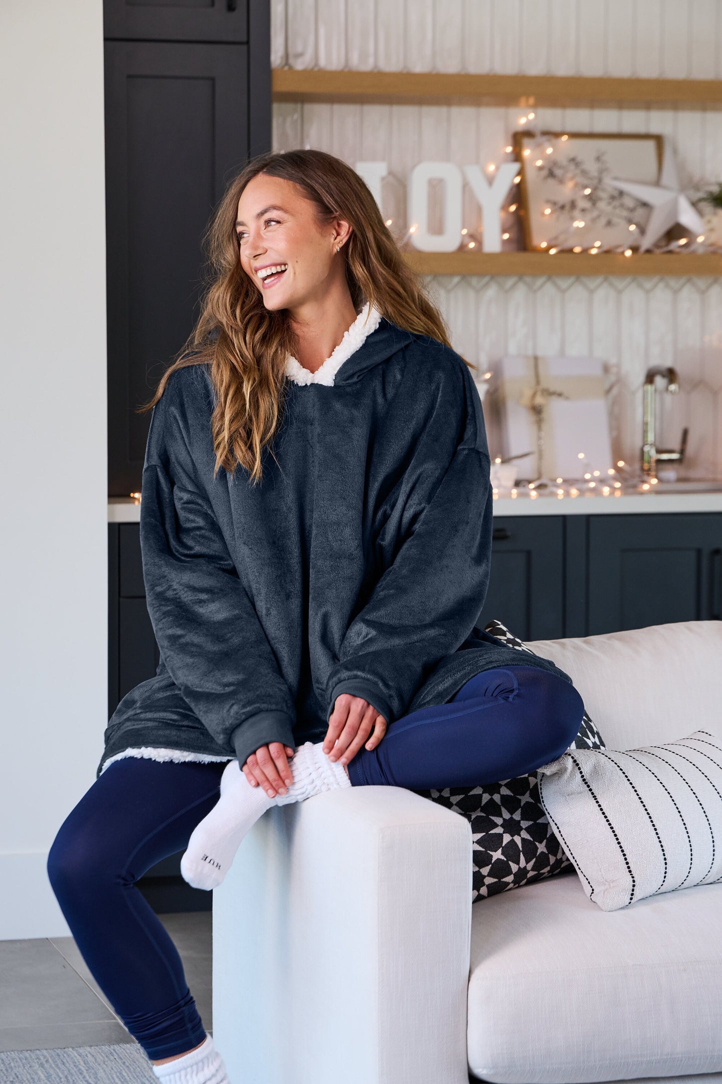 Personalized Wearable Sherpa Blanket Oversized with Pockets